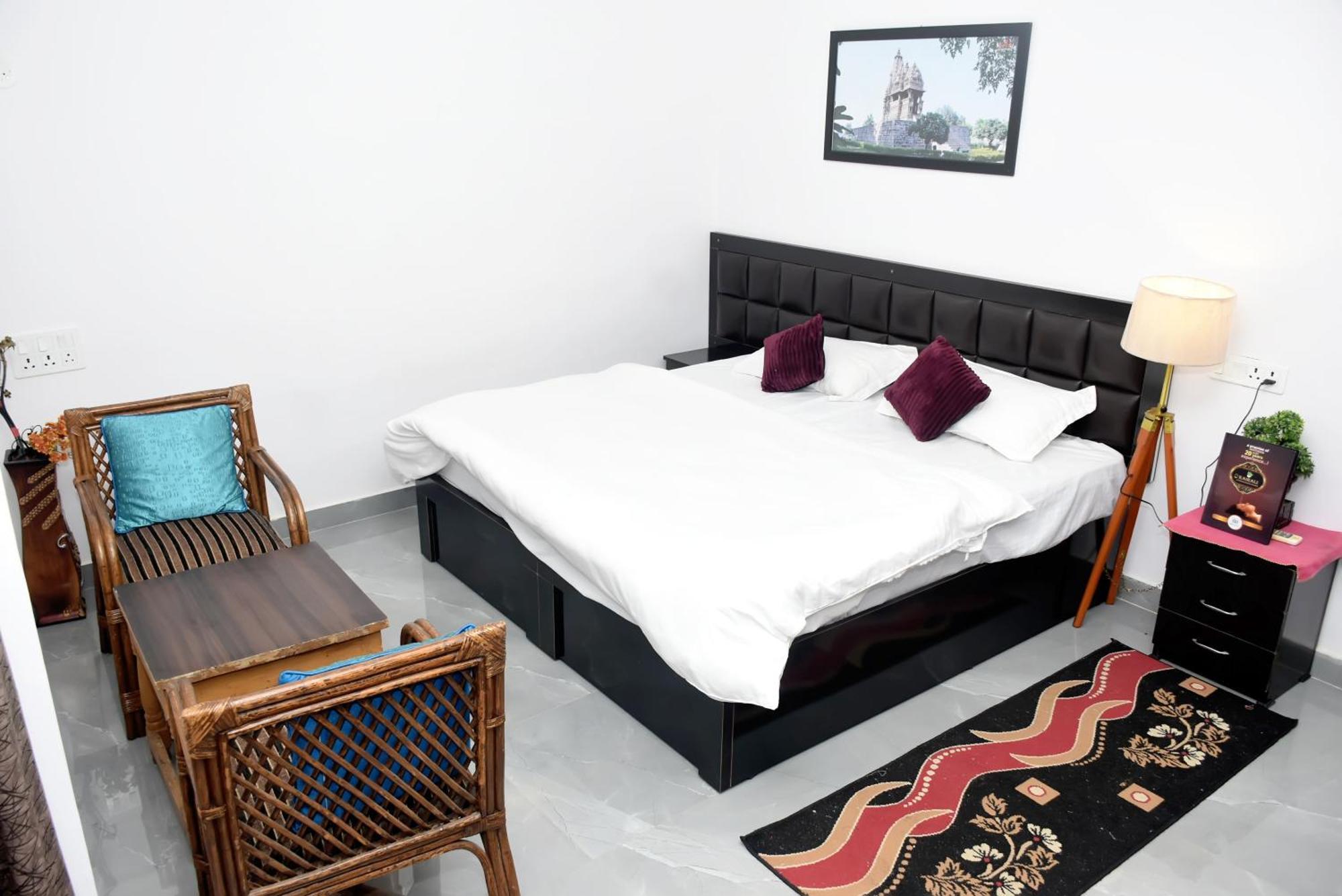 Khajuraho Glory Homestay Eksteriør billede