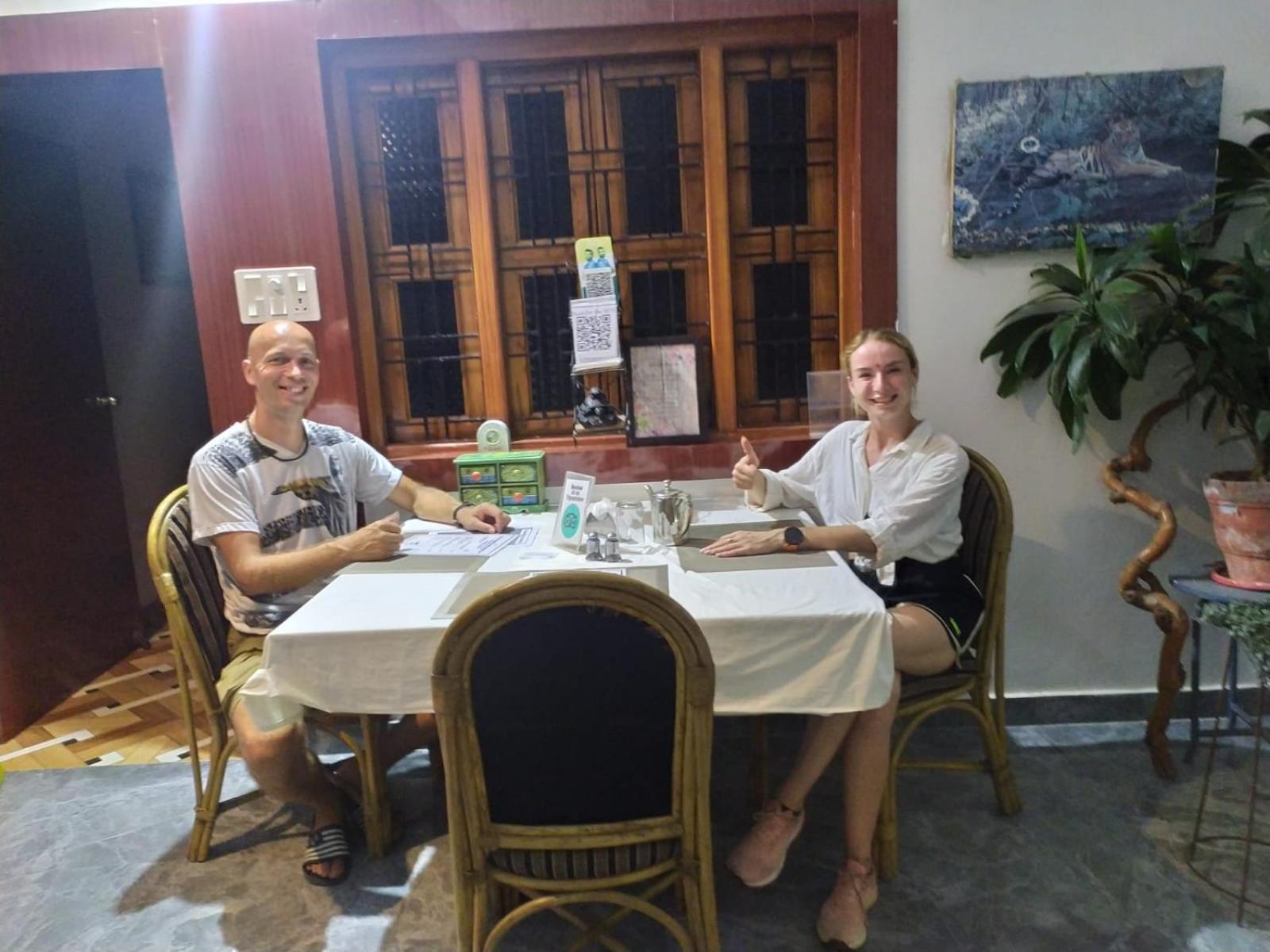 Khajuraho Glory Homestay Eksteriør billede